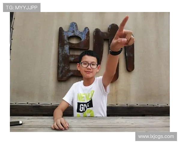 Vini Jr. 少年时代足球启蒙经历与早期成长轨迹