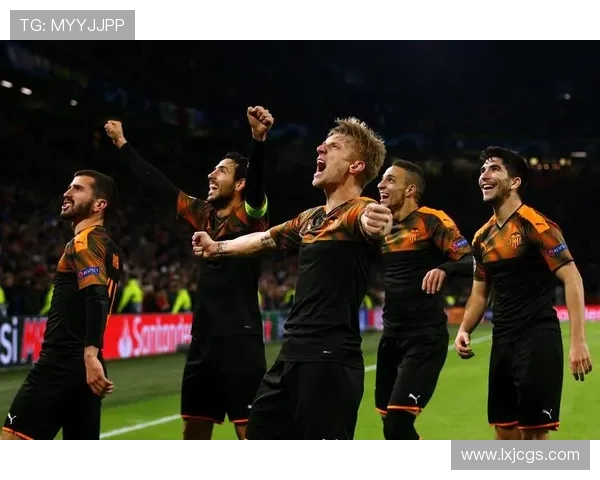 瓦伦西亚传统豪门地位下滑,对球队历史底蕴与现代竞争格局产生双重影响 瓦伦西亚传统豪门地位下滑,对球队历史底蕴与现代竞争格局产生双重影响